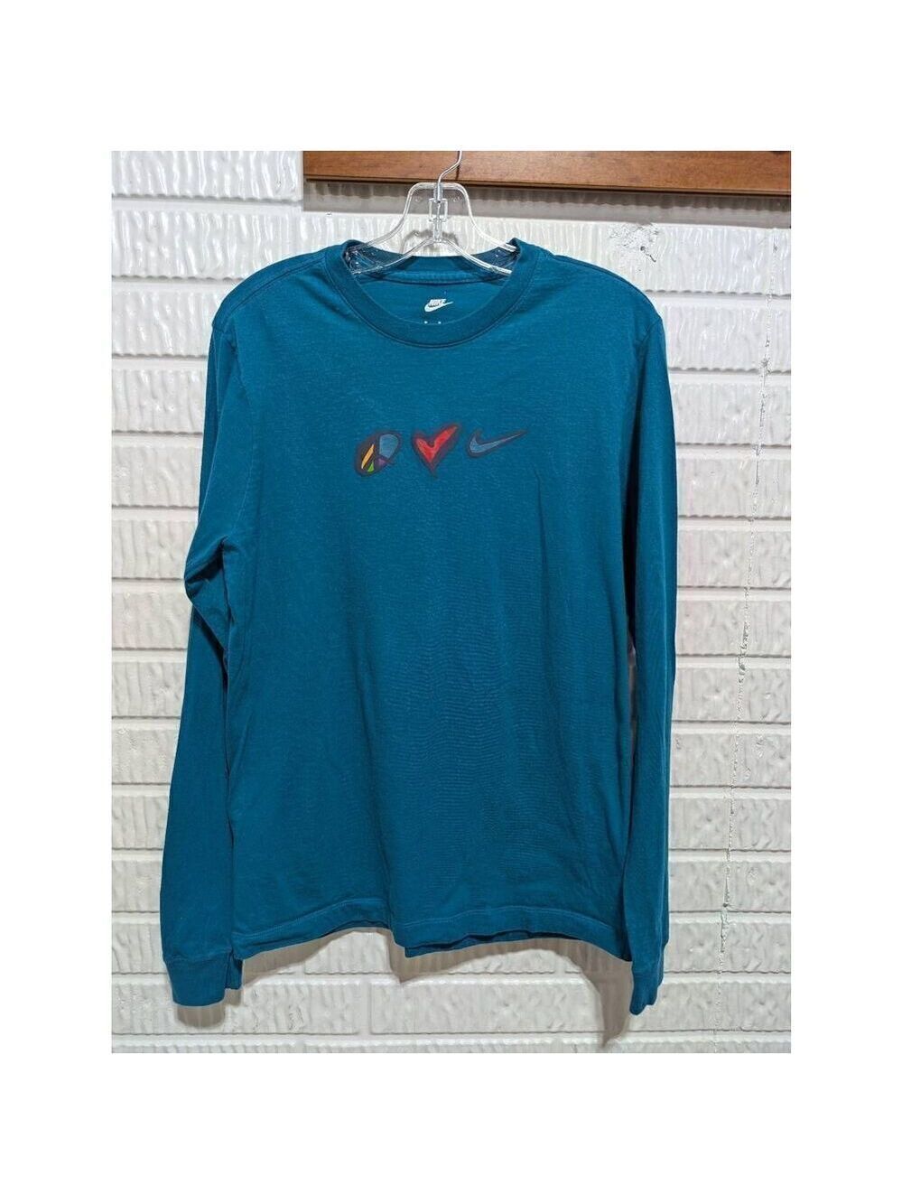 Nike Men's Teal Peace Love Swoosh Cotton Long-Sleeve Crew-Neck T-Shirt Medium